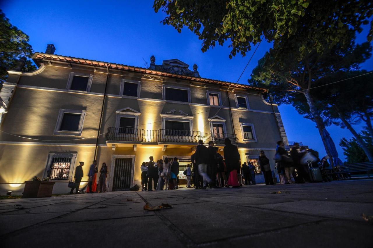 Isola Polvese Resort Castiglione del Lago Eksteriør billede