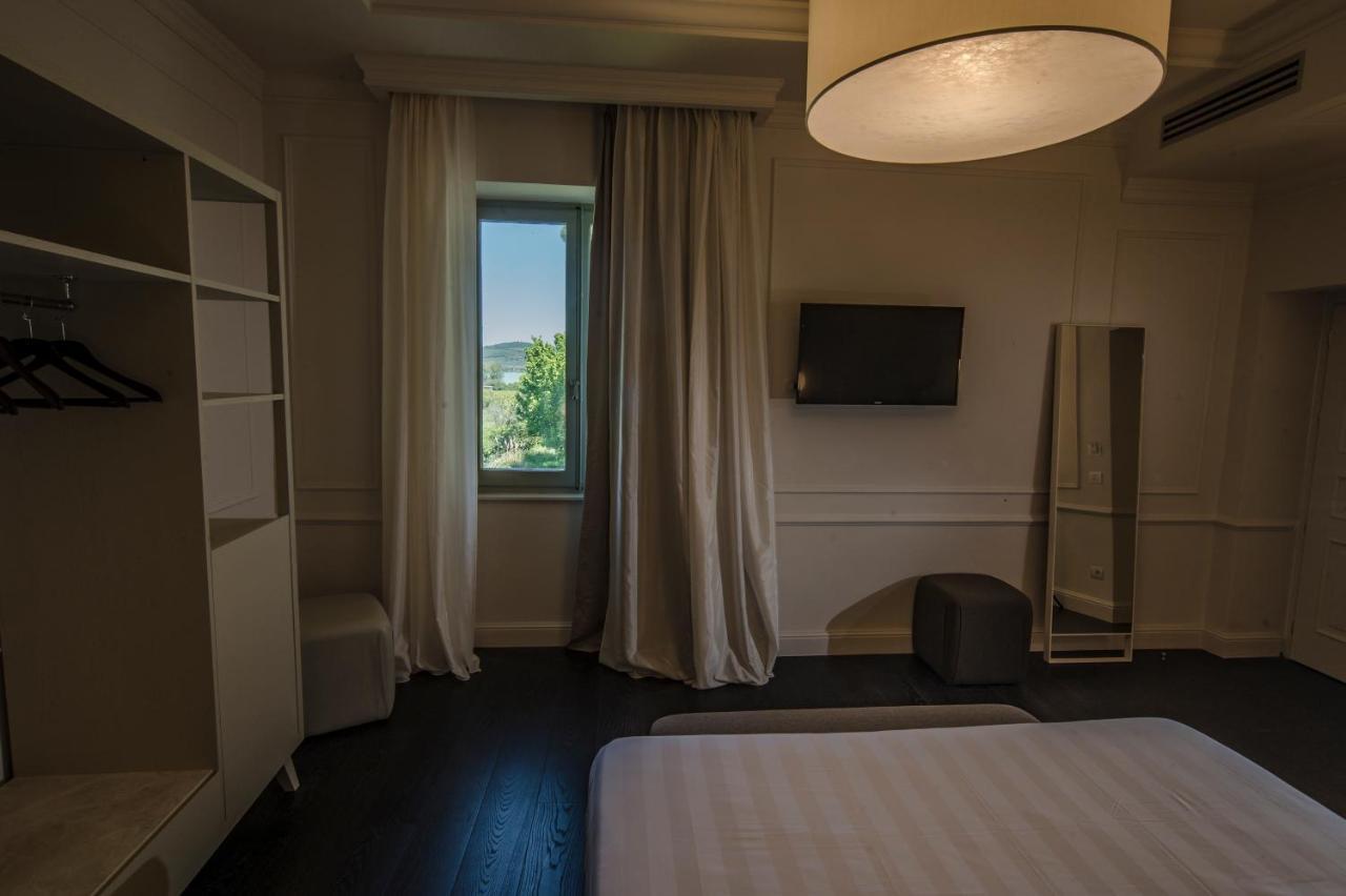 Isola Polvese Resort Castiglione del Lago Eksteriør billede